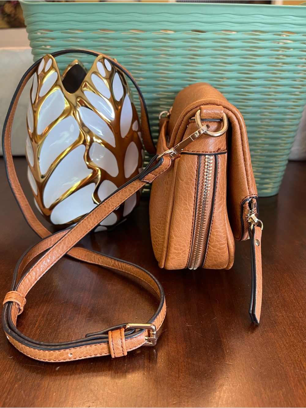 Moda Luxe Henri Tan Fold over Crossbody Bag Faux Leather - Picture 3 of 11